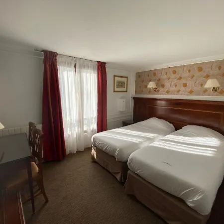 Hotel Touring Opera 3*