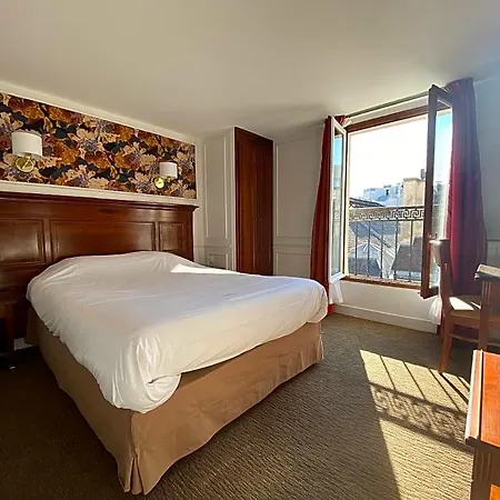 Touring Opera Hotel Paris