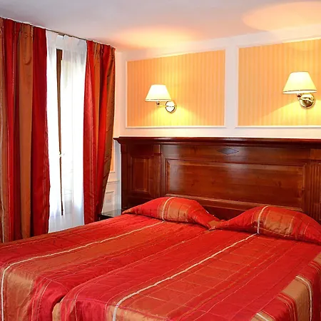 Touring Opera Hotel Paris