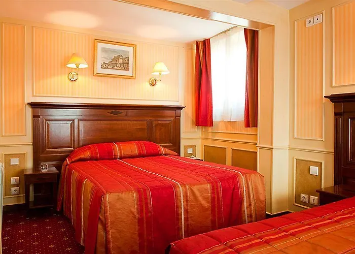 Touring Opera מלון 3*