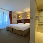 Touring Opera Szálloda 3*