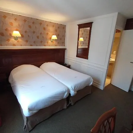 Touring Hotel
