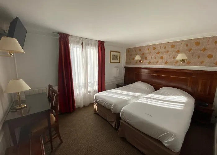 Hotel Touring Opera 3*