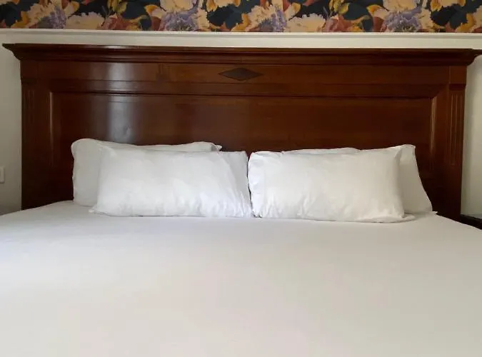 Touring Opera Hotel 3*