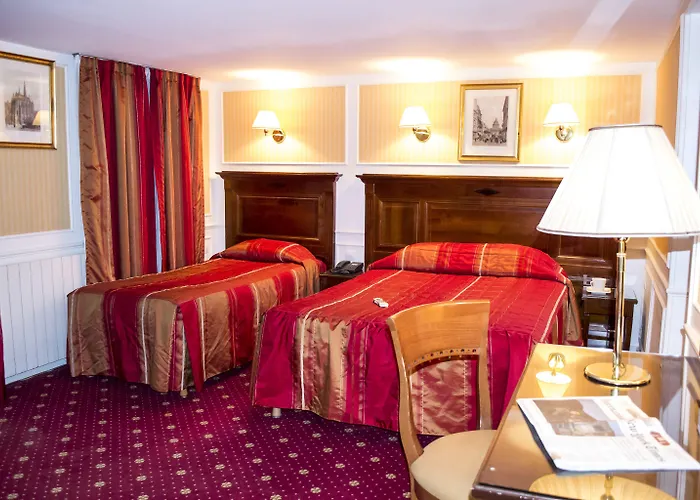 Hotel Touring Opera 3*